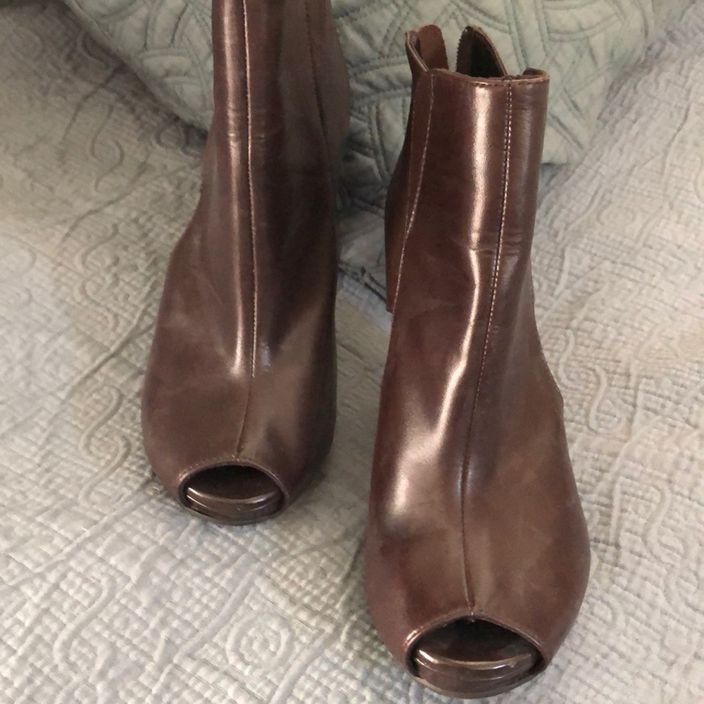Kenneth Cole Booties - Picture 2 of 7